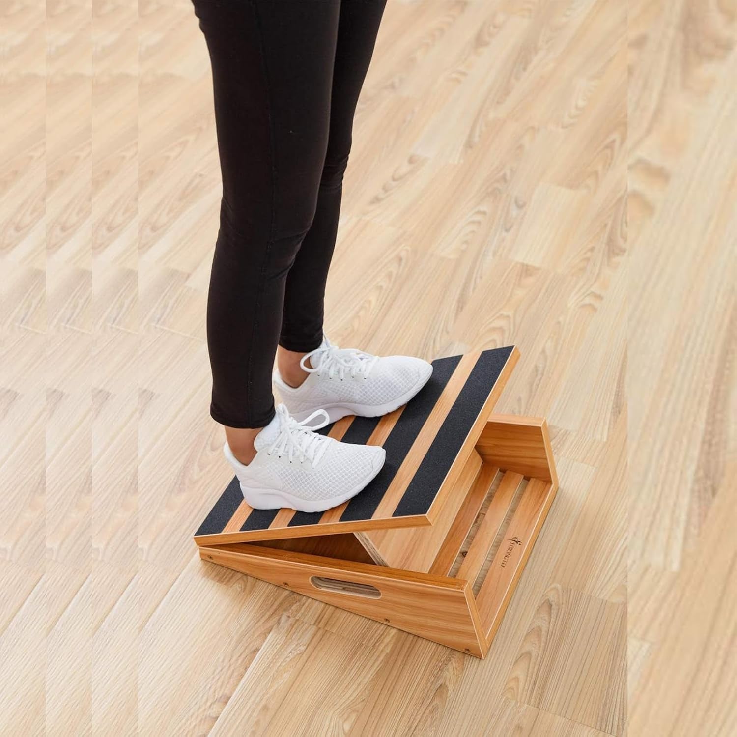 Adjustable Wooden Slant Board and Calf Stretcher with Partial-Coverage Design, Side Handle, 5 Incline Angles, 500 lbs Capacity